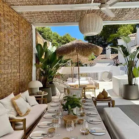 Villa House With Pool And Big Porch *